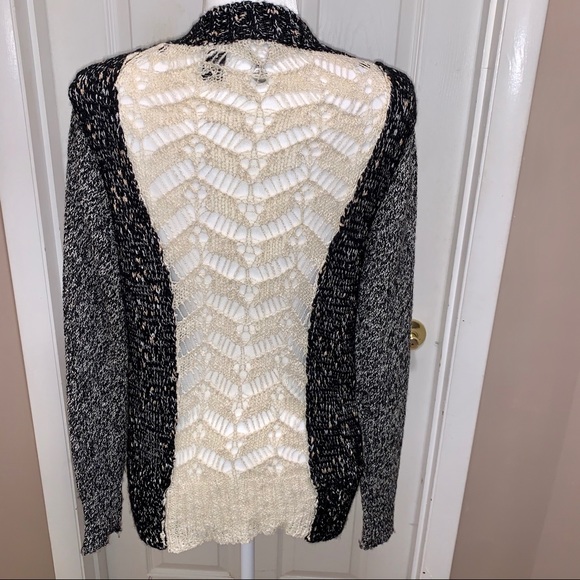 Buckle BKE/BOUTIQUE Crochet/Knit Black & Cream Cardigan Sweater - Picture 2 of 7